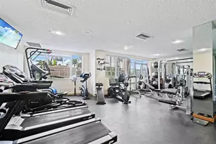 3000 Holiday Dr, Fort Lauderdale, FL 33316 - Photo 27