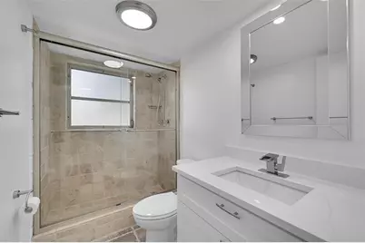 2801 N Palm Aire Dr, Unit #201, Pompano Beach, FL 33069 - Photo 13