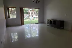 10084 NW 2nd St, Plantation, FL 33324 - Photo 7