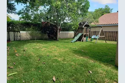 10084 NW 2nd St, Plantation, FL 33324 - Photo 13