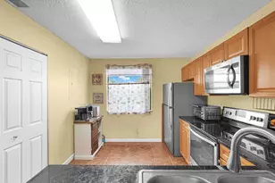 5861 Riverside Dr, Pompano Beach, FL 33067 - Photo 11