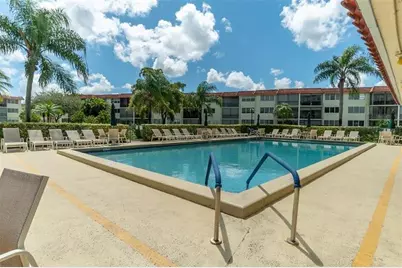 9800 N Hollybrook Lake Dr, Unit #202, Pembroke Pines, FL 33025 - Photo 19