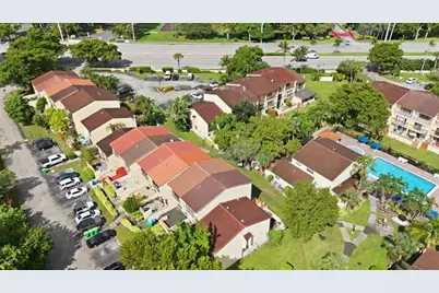 7793  Grande St, Unit #7793, Sunrise, FL 33351 - Photo 13