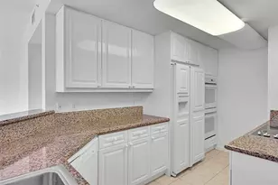 6001 N Ocean Dr, Hollywood, FL 33019 - Photo 11