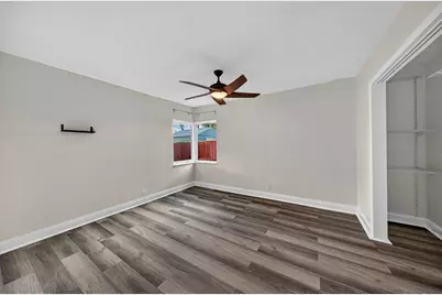 5272 NE 4th Ter, Fort Lauderdale, FL 33334 - Photo 13