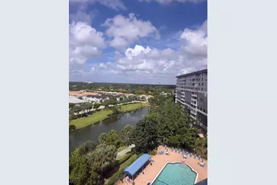 4001  Hillcrest Dr, Unit #1012, Hollywood, FL 33021 - Photo 11