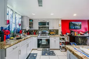 3730 NW 21st St, Fort Lauderdale, FL 33311 - Photo 11