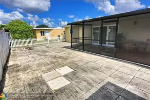 6960 SW 1st St, Margate, FL 33068 - Photo 9