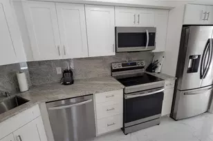 1801 Presidential Way, West Palm Beach, FL 33401 - Photo 21