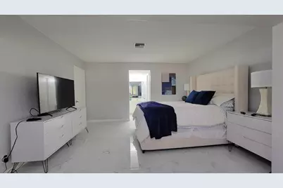 1801  Presidential Way, Unit #D202, West Palm Beach, FL 33401 - Photo 9