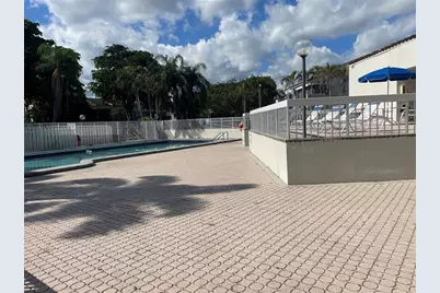 6548  Racquet Club Dr, Fort Lauderdale, FL 33319 - Photo 11