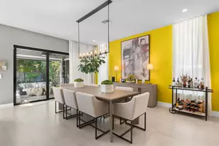 318 NE 25th St, Wilton Manors, FL 33305 - Photo 15