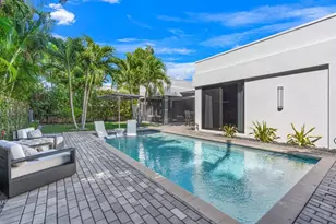 318 NE 25th St, Wilton Manors, FL 33305 - Photo 45