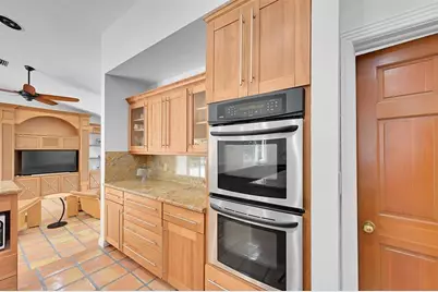 401  Farmington Dr, Plantation, FL 33317 - Photo 19