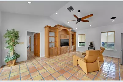 401  Farmington Dr, Plantation, FL 33317 - Photo 21