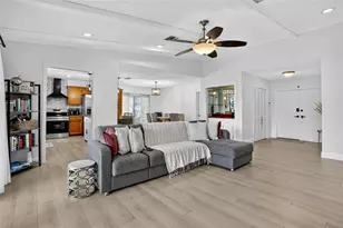 5904 Blue Beech Ct, Tamarac, FL 33319 - Photo 5