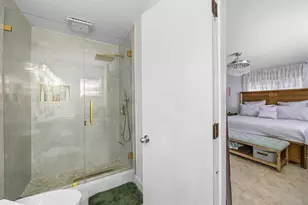 9040 NW 20th St, Pembroke Pines, FL 33024 - Photo 23