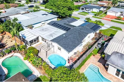 9040 NW 20th St, Pembroke Pines, FL 33024 - Photo 33