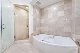 18101 Collins Ave, Sunny Isles Beach, FL 33160 - Photo 19