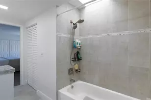 8204 SW 23rd St, North Lauderdale, FL 33068 - Photo 25