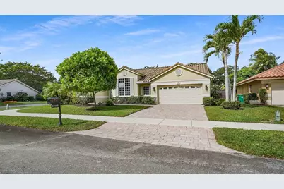 3099  Perriwinkle Cir, Davie, FL 33328 - Photo 1