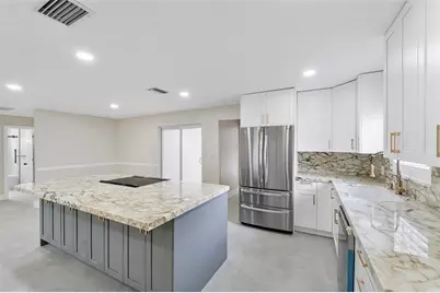 828  Johnson St, Hollywood, FL 33019 - Photo 5