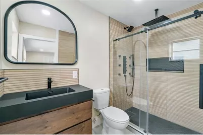 828  Johnson St, Hollywood, FL 33019 - Photo 11