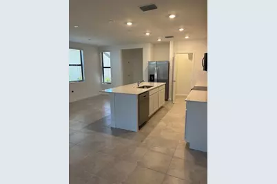 1527  Fells Cove Ln, Cape Coral, FL 33909 - Photo 7