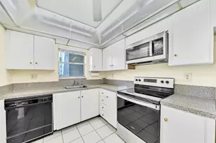 6200 NW 44th St, Lauderhill, FL 33319 - Photo 9