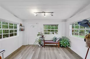 421 SW 12th Ct, Fort Lauderdale, FL 33315 - Photo 5