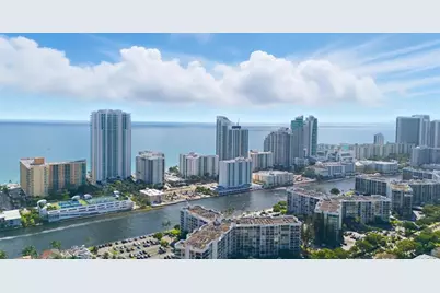 1000  Parkview Dr, Unit #1030, Hallandale Beach, FL 33009 - Photo 45