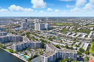 1000 Parkview Dr, Hallandale Beach, FL 33009 - Photo 39