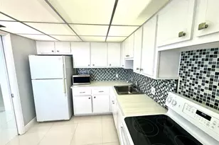 3100 N Palm Aire Dr, Pompano Beach, FL 33069 - Photo 3