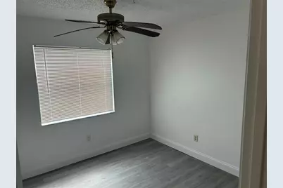 871 NE 207th Ter, Unit #102, Miami, FL 33179 - Photo 17