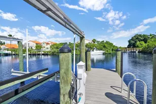 17026 Bay St, Jupiter, FL 33477 - Photo 51