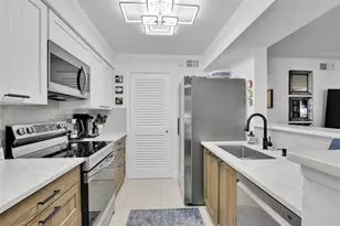 2465 NW 33 Unit, Oakland Park, FL 33309 - Photo 11