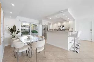 215 N Birch Rd, Fort Lauderdale, FL 33304 - Photo 11