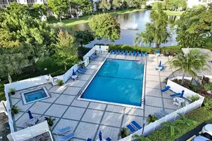 2334 S Cypress Bend Dr, Pompano Beach, FL 33069 - Photo 47