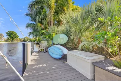 417 NE 29th St, Wilton Manors, FL 33334 - Photo 25