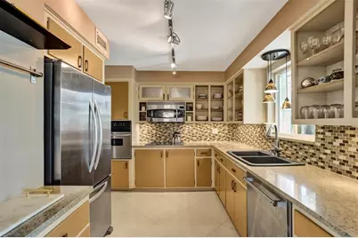 417 NE 29th St, Wilton Manors, FL 33334 - Photo 27