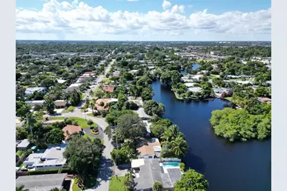 417 NE 29th St, Wilton Manors, FL 33334 - Photo 49