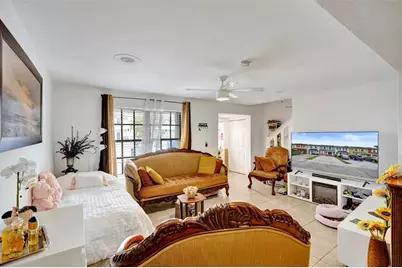 1732 W 72nd St, Unit #1732, Hialeah, FL 33014 - Photo 7