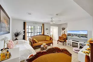 1732 W 72nd St, Hialeah, FL 33014 - Photo 7