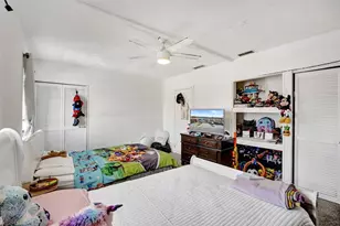 1732 W 72nd St, Hialeah, FL 33014 - Photo 27