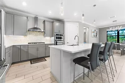 2535  Primrose Pl, Oakland Park, FL 33309 - Photo 11