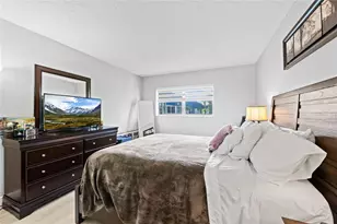 3090 Holiday Springs Blvd, Margate, FL 33063 - Photo 5