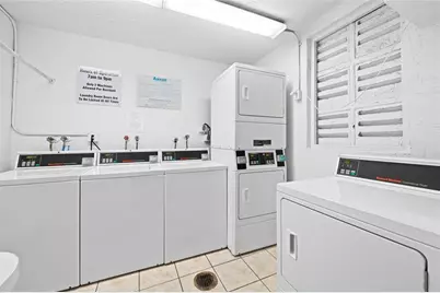 3090  Holiday Springs Blvd, Unit #306, Margate, FL 33063 - Photo 17