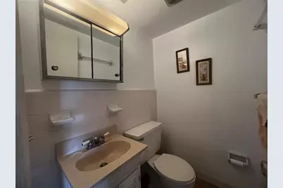 2050  39th St, Unit #209W, Lighthouse Point, FL 33064 - Photo 9