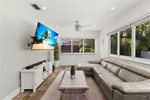 341 NE 49th St, Fort Lauderdale, FL 33334 - Photo 9