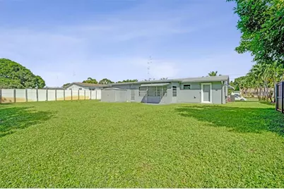 4738 NW 5th St, Plantation, FL 33317 - Photo 11